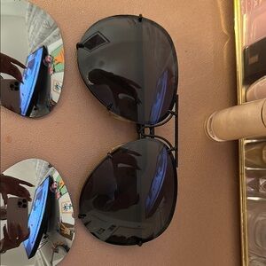 Black Aviator Sunglasses
